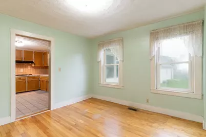 6 Maynard St, Webster, MA 01570 - Photo 15