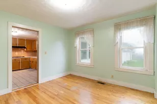 6 Maynard St, Webster, MA 01570 - Photo 15