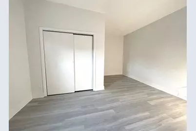 820 East 6th #3, Boston, MA 02127 - Photo 9