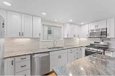 449 Frankfort St, Boston, MA 02128 - Photo 9
