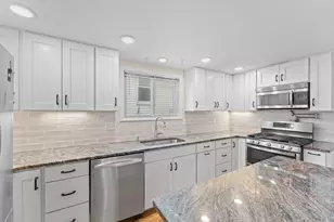 449 Frankfort St, Boston, MA 02128 - Photo 9