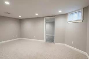 109 Farwell St, Newton, MA 02460 - Photo 17