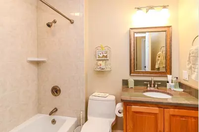 109 Farwell St #109, Newton, MA 02460 - Photo 11