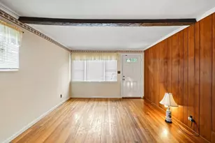 23 Steuben St, Springfield, MA 01151 - Photo 9