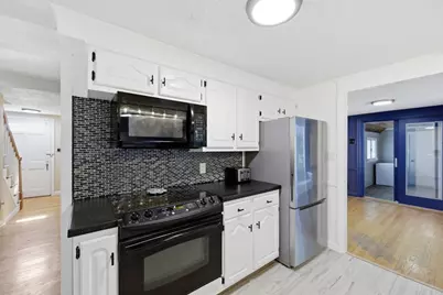 63 Spruce St, Westfield, MA 01085 - Photo 7
