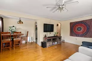 22 Stanbro St, Boston, MA 02136 - Photo 3