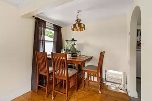 22 Stanbro St, Boston, MA 02136 - Photo 5