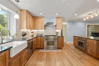128 Pleasant St, Milton, MA 02186 - Photo 19