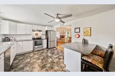 21 Colony Ave, Bourne, MA 02532 - Photo 5