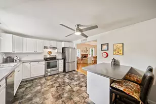 21 Colony Ave, Bourne, MA 02532 - Photo 5