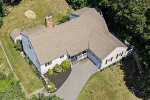 21 Colony Ave, Bourne, MA 02532 - Photo 7