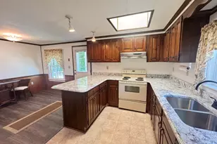 16 Puritan Rd, Taunton, MA 02780 - Photo 11