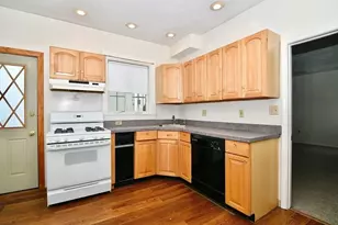 4 Mechanic, Milton, MA 02186 - Photo 3