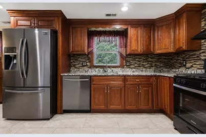 73 Lanark Rd, Malden, MA 02148 - Photo 3
