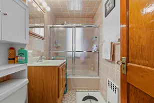 16 Newbern Ave, Medford, MA 02155 - Photo 9