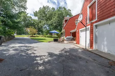 15 Trotting Park Rd, Lowell, MA 01854 - Photo 5