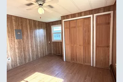8 First Avenue, Westfield, MA 01085 - Photo 21