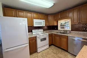 8 1st Ave, Westfield, MA 01085 - Photo 11