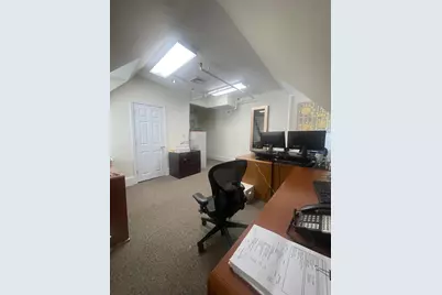 1583 Beacon St #3B, Brookline, MA 02446 - Photo 3