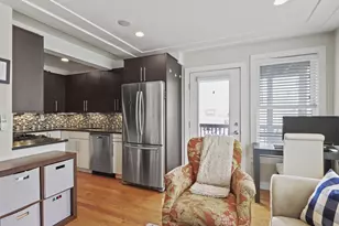 104 D St, Boston, MA 02127 - Photo 9