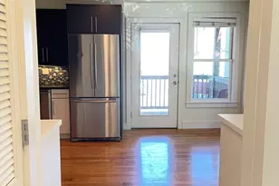 104 D St, Boston, MA 02127 - Photo 7