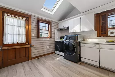 14 Flint Ave, Somerville, MA 02145 - Photo 5