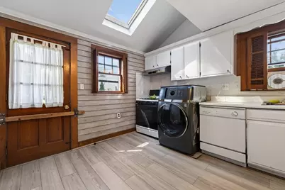 14 Flint Ave, Somerville, MA 02145 - Photo 5