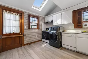 14 Flint Ave, Somerville, MA 02145 - Photo 5