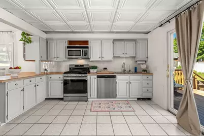 21 Burroughs St, Danvers, MA 01923 - Photo 9