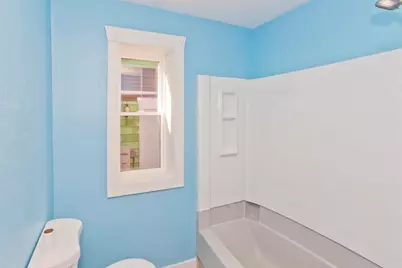 34 Washington St, Greenfield, MA 01301 - Photo 17