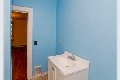 34 Washington St, Greenfield, MA 01301 - Photo 19