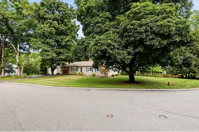 8 Linwood Dr, Wilbraham, MA 01095 - Photo 5