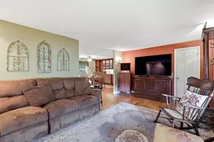 8 Linwood Dr, Wilbraham, MA 01095 - Photo 17