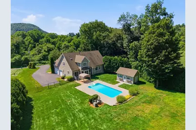 10 Sullivan Ln, South Hadley, MA 01075 - Photo 3