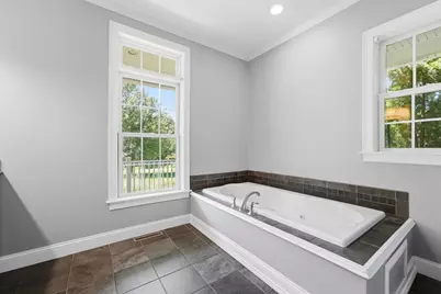 10 Sullivan Ln, South Hadley, MA 01075 - Photo 15