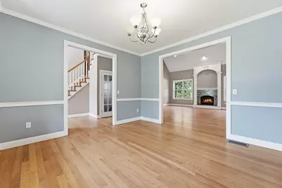 10 Sullivan Ln, South Hadley, MA 01075 - Photo 11