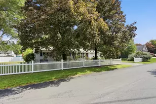 15 Elm Ct, Maynard, MA 01754 - Photo 13