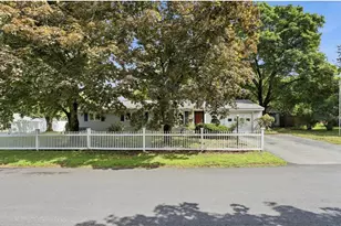 15 Elm Ct, Maynard, MA 01754 - Photo 3