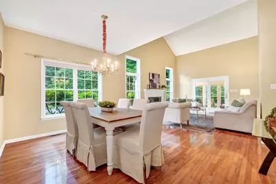 15 Hawthorne Lane #15, Bedford, MA 01730 - Photo 3
