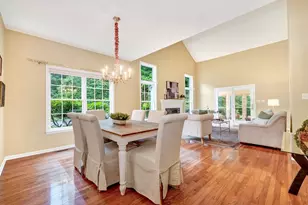 15 Hawthorne Ln, Bedford, MA 01730 - Photo 3
