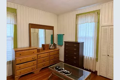 96 Fairview Ave, West Springfield, MA 01089 - Photo 7
