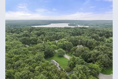 24 Longwood Dr, Hopkinton, MA 01748 - Photo 3