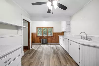 32 Marsden St, Springfield, MA 01109 - Photo 13