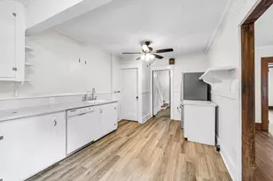 32 Marsden St, Springfield, MA 01109 - Photo 11
