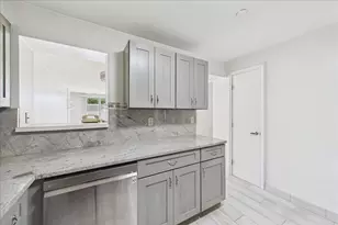 30 Chelsea St, Everett, MA 02149 - Photo 13