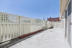 30 Chelsea St, Everett, MA 02149 - Photo 31