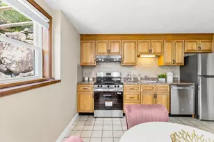 41 Mountain St, Woburn, MA 01801 - Photo 9