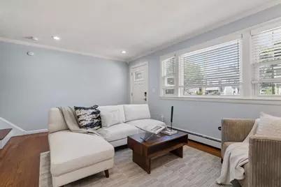 136A Belgrade Ave, Boston, MA 02131 - Photo 3