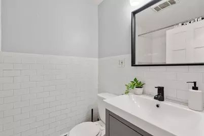 136A Belgrade Ave, Boston, MA 02131 - Photo 17