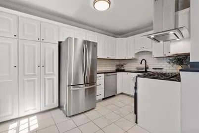 136A Belgrade Ave, Boston, MA 02131 - Photo 7